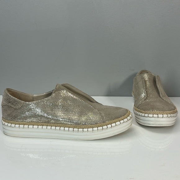 J Slides Karla Gold Brushed Leather Casual Slip On Sneakers Size 7.5 - Picture 1 of 15